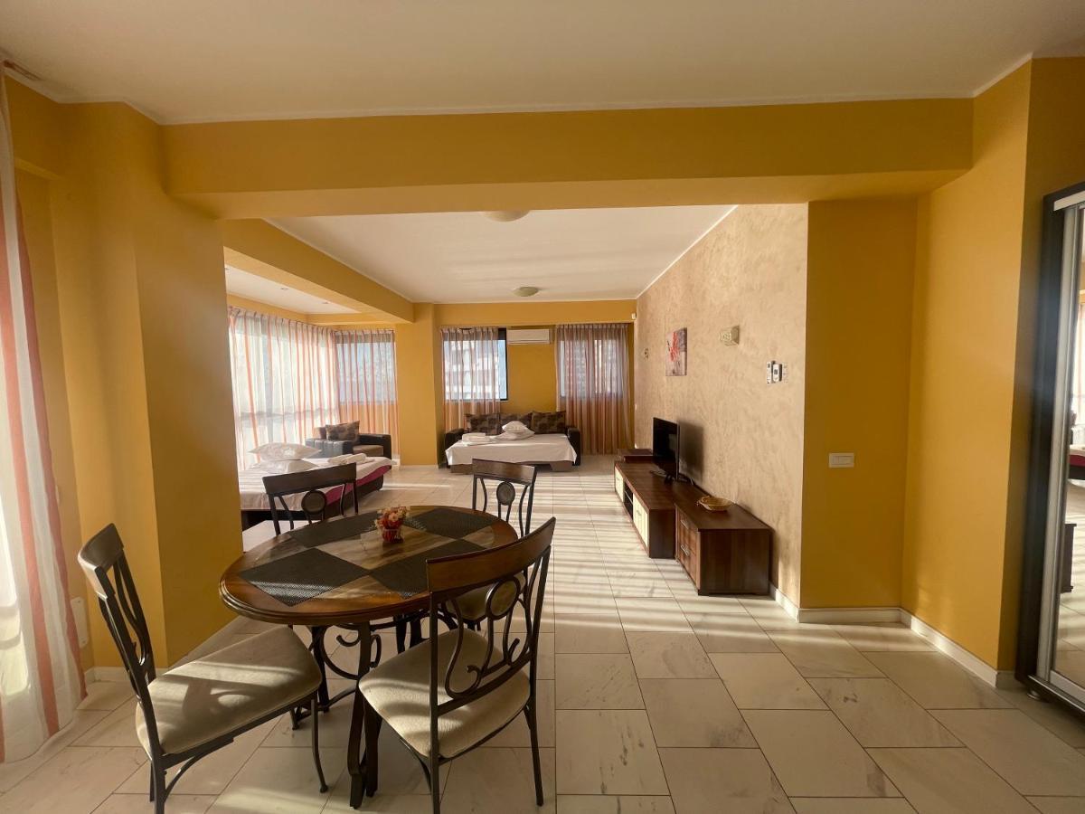 Sophia Lake View Suite Mamaia Εξωτερικό φωτογραφία
