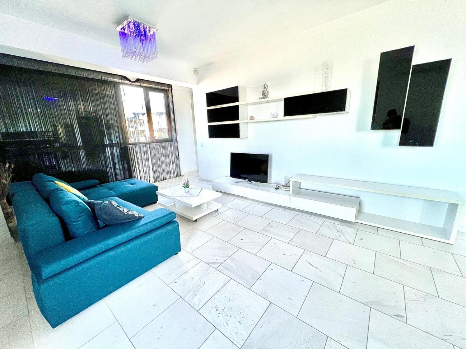 Sophia Lake View Suite Mamaia Εξωτερικό φωτογραφία