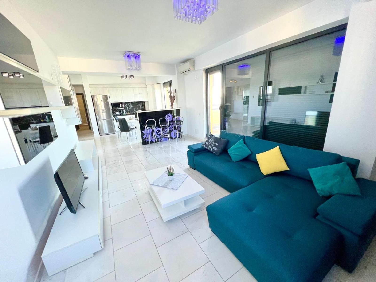 Sophia Lake View Suite Mamaia Εξωτερικό φωτογραφία