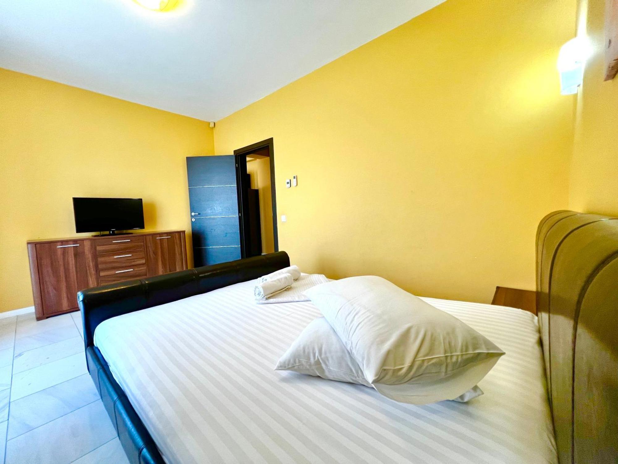 Sophia Lake View Suite Mamaia Εξωτερικό φωτογραφία